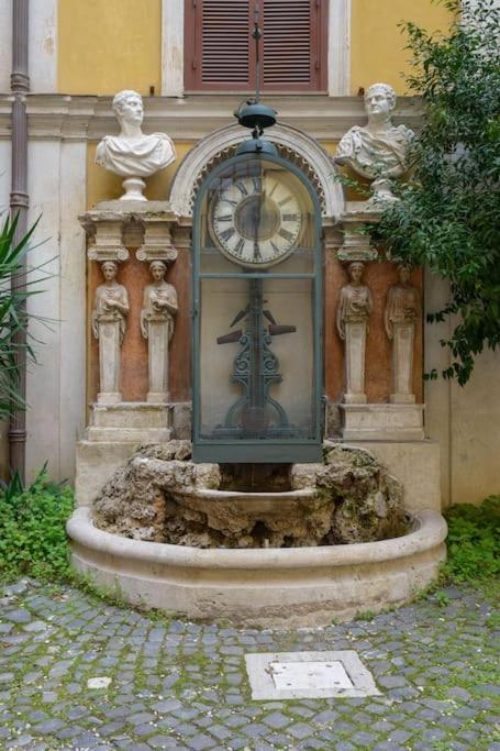 Discover The Pantheon From The Berardi Studio Flat Luaran gambar